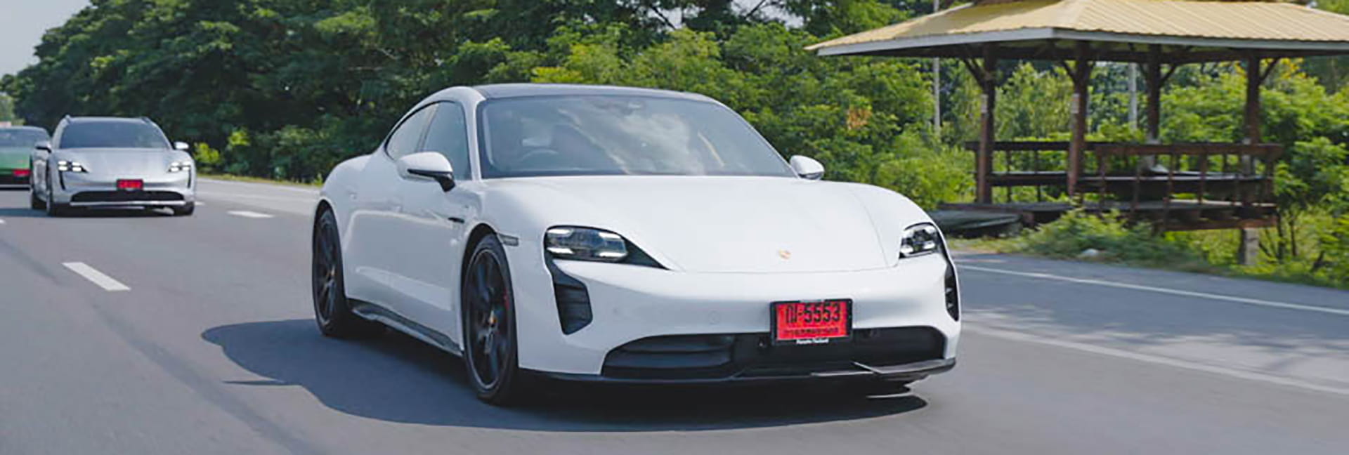 TH_Porsche Taycan